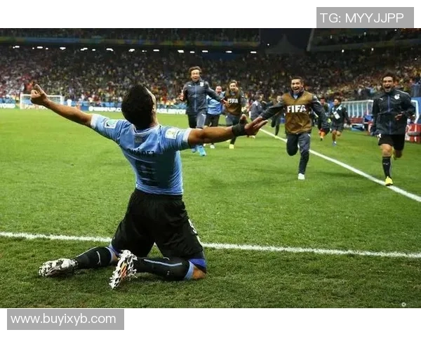 足球赛事盛况与足球明星风采的完美交融探讨